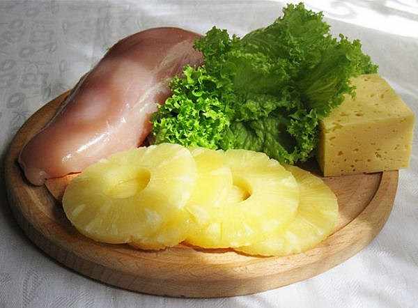 444221 Салат с курицей с ананасами - Простые рецепты - женский сайт